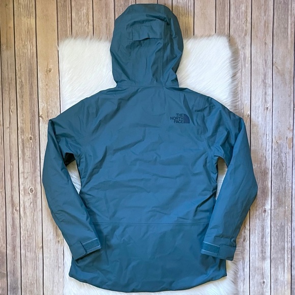 The North Face Women’s Clementine TriClimate Jacket - Picture 10 of 13